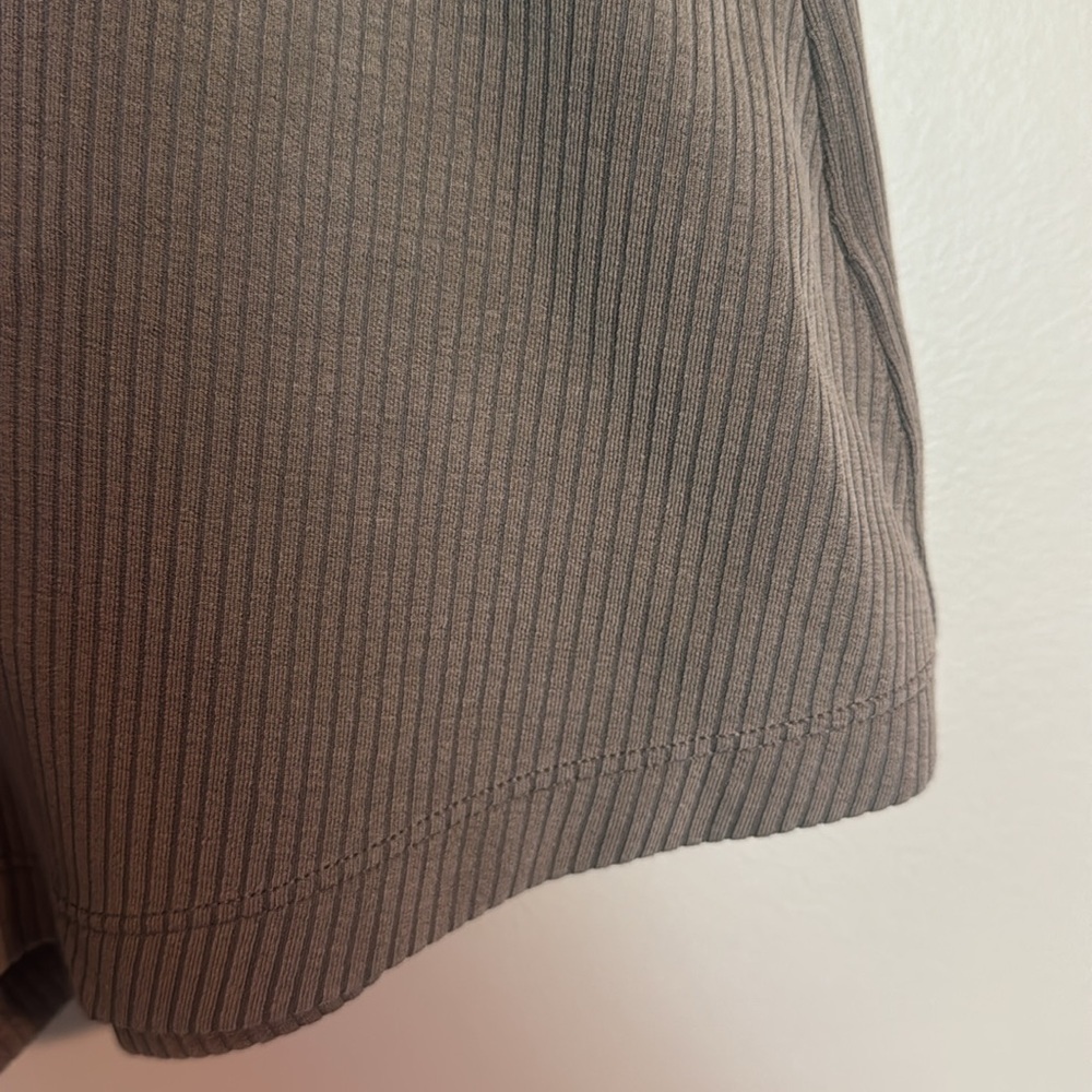 Lululemon Ribbed Softstreme High-Rise 2” Short - Picture 3 of 8